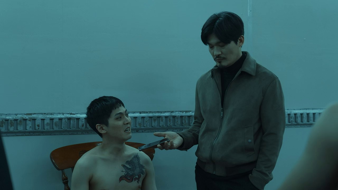 Hit Man (2022) AMZN WEB-DL Hindi + Kor 720p AVC DDP 2.0 ESub CineVood.mkv.0003